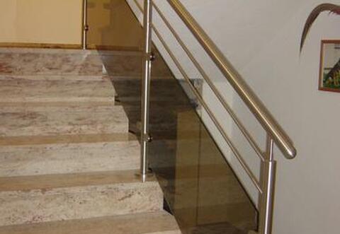 Geländer & Zäune aus Edelstahl / Niro