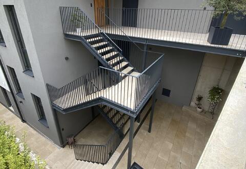 Objektbau Treppenaufgang Wohnhausanlage