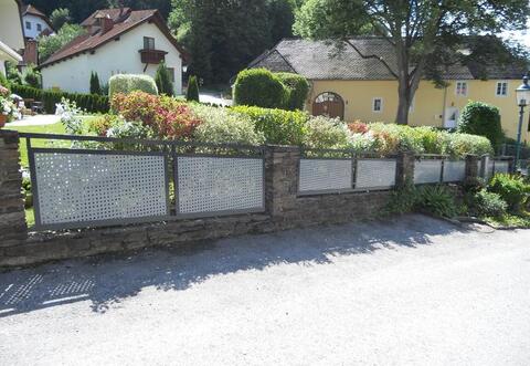 Zäune, Tore & Türen aus Aluminium