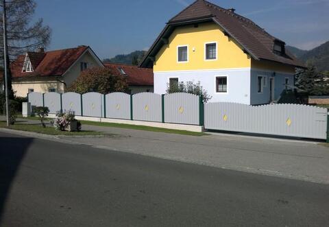 Zäune, Tore & Türen aus Aluminium