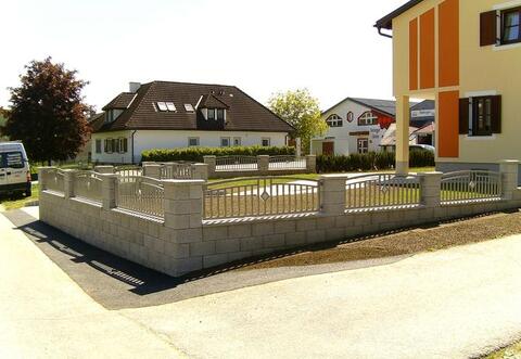 Zäune, Tore & Türen aus Aluminium