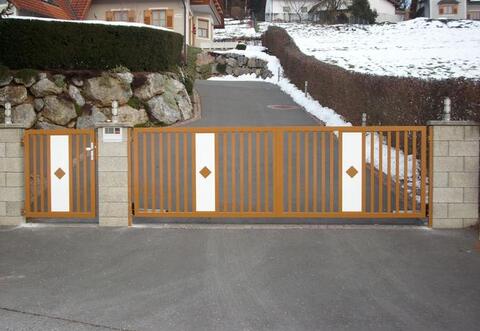 Zäune, Tore & Türen aus Aluminium