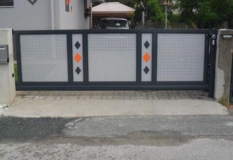 Zäune, Tore & Türen aus Aluminium