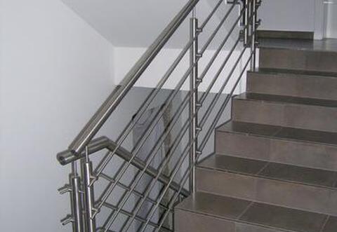 Geländer & Zäune aus Edelstahl / Niro