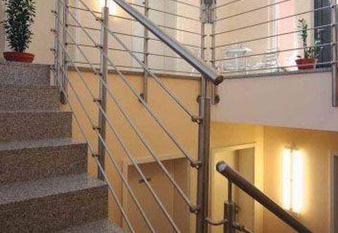 Geländer & Zäune aus Edelstahl / Niro