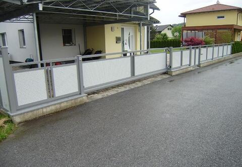 Zäune, Tore & Türen aus Aluminium