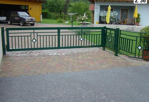 Zäune, Tore & Türen aus Aluminium